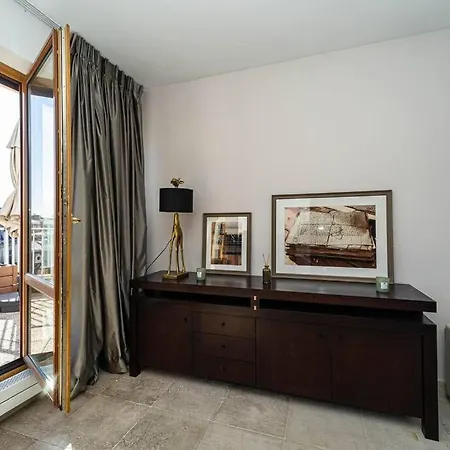Terrasse Foch Apartment *